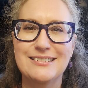 Meet your Posher, Angelina